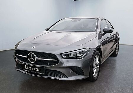 Mercedes-Benz CLA 200 Coupé NIGHT PROGRESSIVE DISTR PANO SPUR