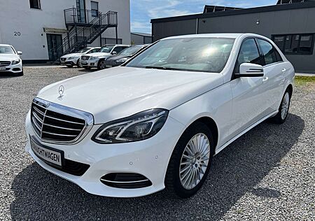 Mercedes-Benz E 200 Elegance Navi+PTS+SHZ+AHK+Euro6