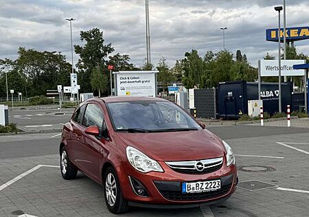 Opel Corsa Satellite