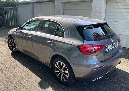 Mercedes-Benz A 180 (177.084)