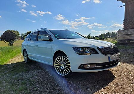 Skoda Superb Combi 2.0 TDI Green tec DSG Best Of