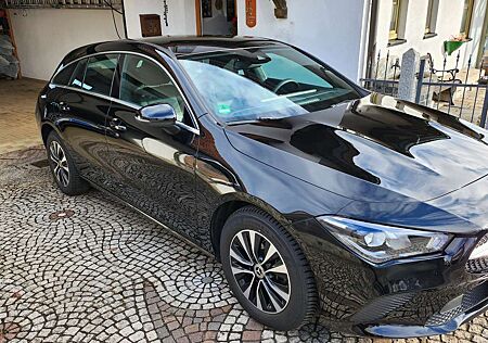 Mercedes-Benz CLA 200 Shooting Brake