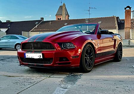 Ford Mustang Cervini Cabrio