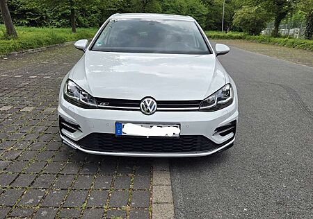 VW Golf Volkswagen Highline BMT/Start-Stopp R-Line