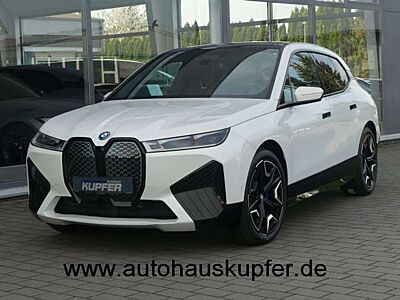 BMW iX xDrive50 Sportpak.AHK°LASER°PANO°22-Massage