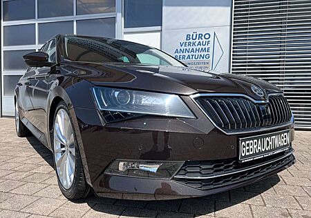 Skoda Superb 2.0 TSI DSG Style 1HD COLUMBUS BIXENON