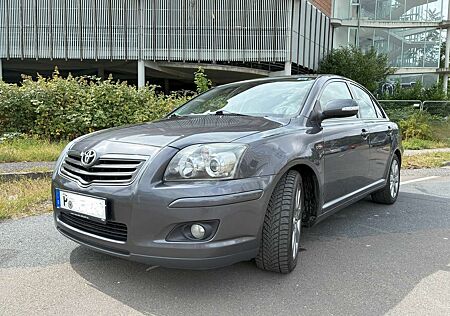 Toyota Avensis 2.2 D-CAT Sol