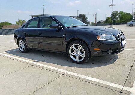 Audi A4 2.0 T FSI quattro tiptronic