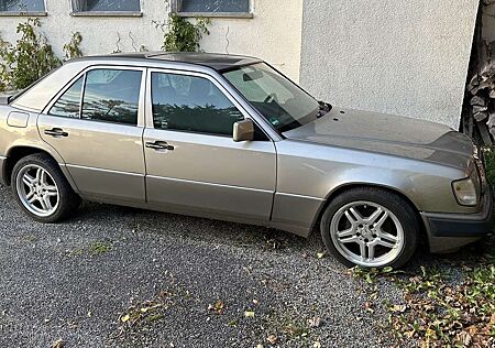Mercedes-Benz E 320 Aut.