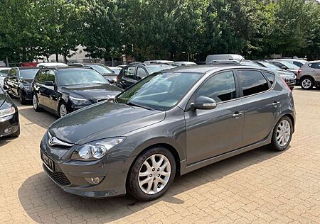 Hyundai i30 1.4 Comfort TÜV *06.2027*