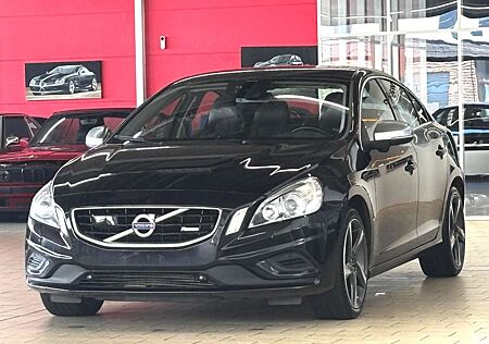 Volvo S60 D5 R-DESiGN GEARTRONiC *XENON*NAVi*LEDER*18