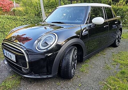 Mini Cooper Classic Trim / Klima / Navi / Sportpaket