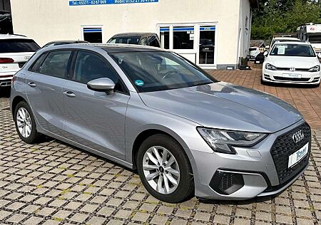 Audi A3 Sportback 35 TDI Autom. / LED / PANORAMA