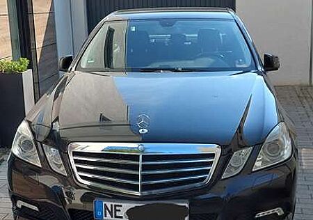 Mercedes-Benz E 250 CGI BlueEfficiency (212.047)