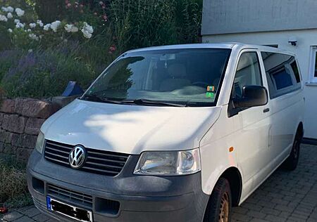 VW T5 Transporter Volkswagen 8 Sitzer