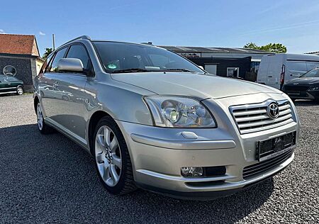 Toyota Avensis 2.0 Executive Automatik Leder Navi 1.Hand