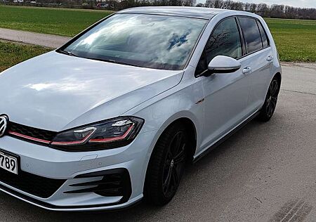 VW Golf GTI Volkswagen (BlueMotion Technology) DSG Performance