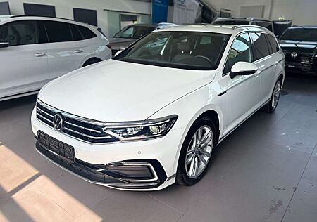 VW Passat Variant Volkswagen Passat GTE 1.4 TSI DSG AID/MATRIX/STHZ/KAM/AHK
