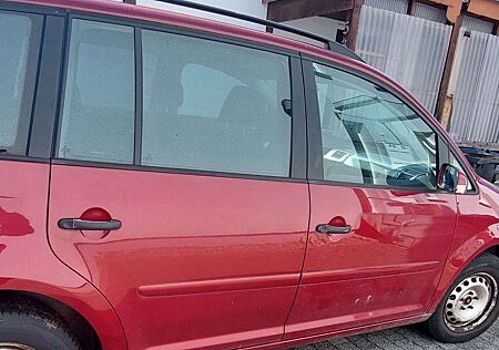 VW Touran Volkswagen Conceptline