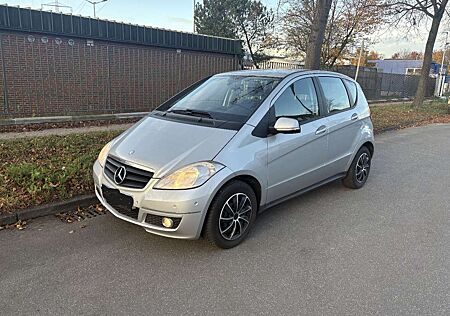 Mercedes-Benz A 180 KLIMA PDC AUTOMATIK TÜV 04/2027