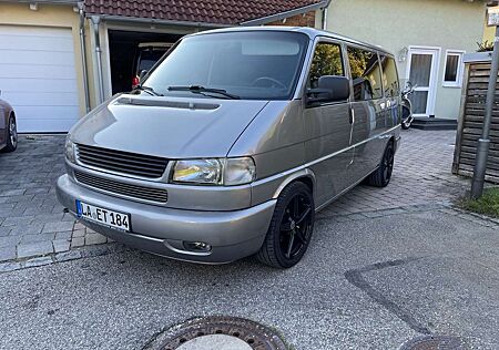 VW T4 Multivan Volkswagen T4 CARAVELLE VR6 Automatik auf 18 Zoll Alu +Kamera