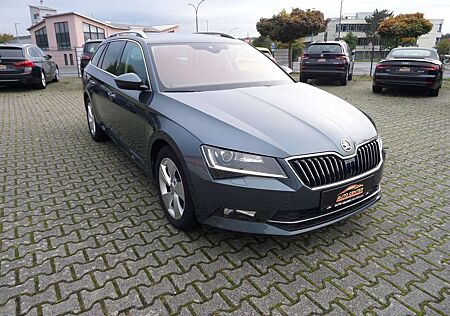 Skoda Superb Style 2.0 TDI DSG+3xKlima+Cam+AHK+Navi+ACC+Xenon