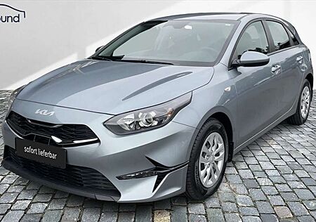 Kia Cee'd Ceed / CEED III 1.5 T-GDi DCT Best Alarm DAB Klima NAV