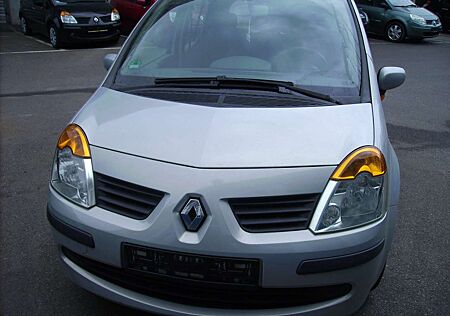 Renault Modus 1.6 16V ESP Dynamique