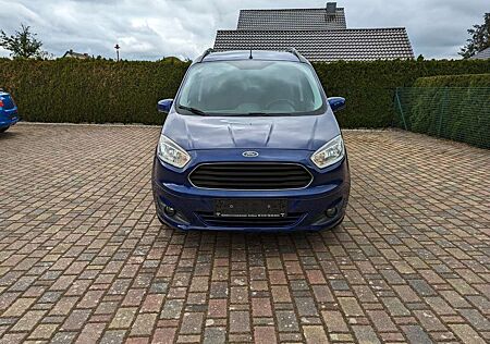 Ford Tourneo Courier Titanium