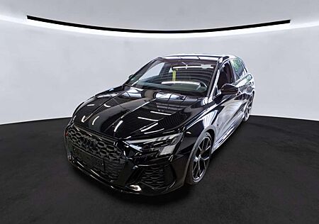 Audi RS3 SPORTBACK ALL-BLACK/ACC/PANO/KERAMIK/290KM/H