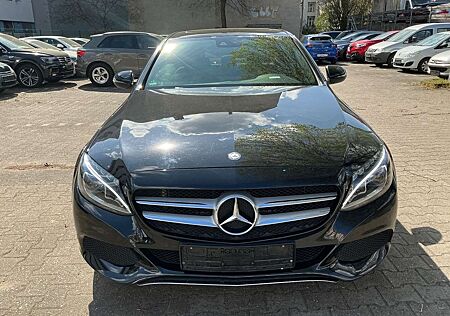 Mercedes-Benz C 180 CGI Avantgarde