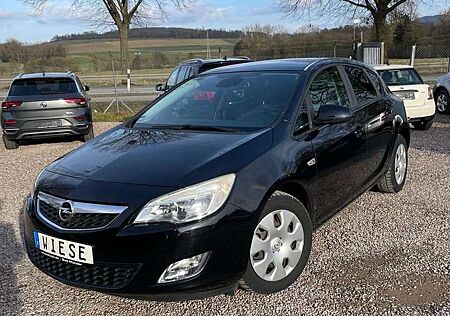 Opel Astra J Lim. 5-trg. Design Edition