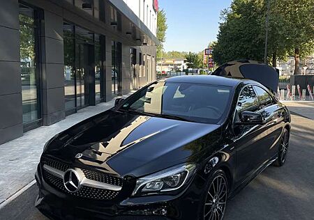 Mercedes-Benz CLA 200 7G-DCT Peak Edition