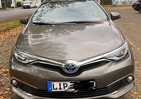 Toyota Auris 1.8 hsd Executive