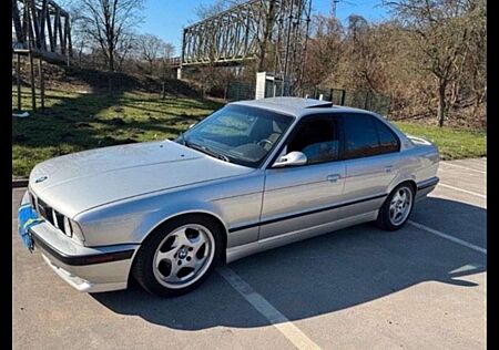 BMW 520i 520
