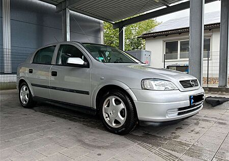 Opel Astra 1.6 Selection | VB!