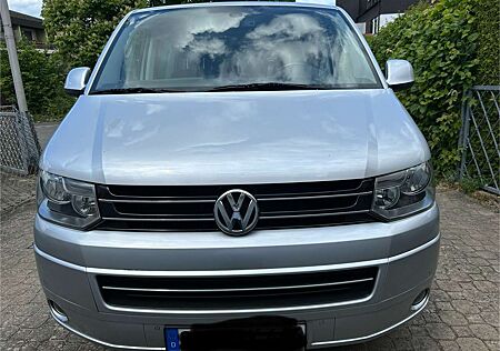 VW T5 Multivan Volkswagen Multivan DSGHighline