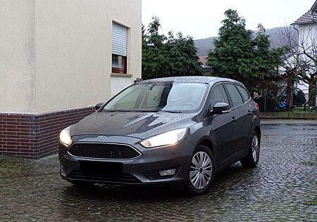 Ford Focus Turnier 1.5 TDCi DPF Start-Stopp-System Trend