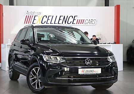 VW Tiguan Volkswagen 2.0 TDI DSG LIFE IQ.DRIVE / DIGI COCKPIT