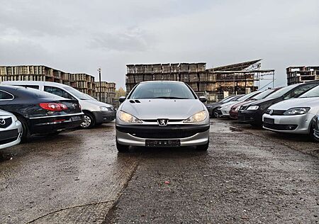 Peugeot 206 Grand Filou Tüv neu Zahnriemen neu Automatik