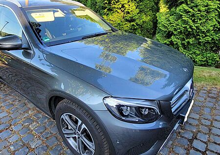 Mercedes-Benz GLC 250 4Matic 9G-TRONIC AMG Line