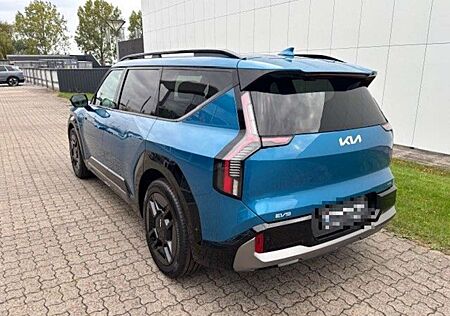 Kia EV9 GT-line 99,8kWh 4WD Meridian Wärmep HUD 360° 28...