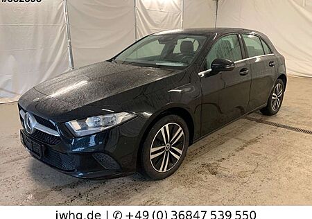 Mercedes-Benz A 250 A250 e 8G-DCT Distronic Memory MBUX Kamera
