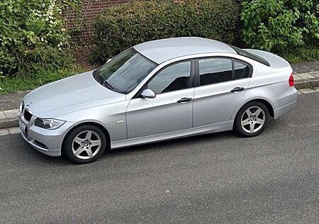 BMW 318 318i