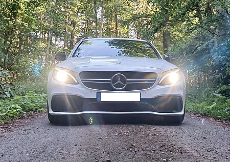 Mercedes-Benz C 63 AMG C-Klasse T-Modell S T Speedshift 7G-MCT