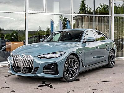 BMW i4 eDrive40 HELLO SUMMER 17.250 ERSPARNIS