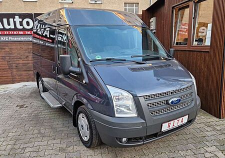 Ford Tourneo Transit , Behindertengerecht, Rampe