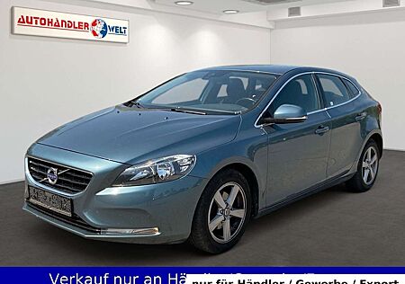 Volvo V40 D2 Momentum AAC AHK SHZ Tempo