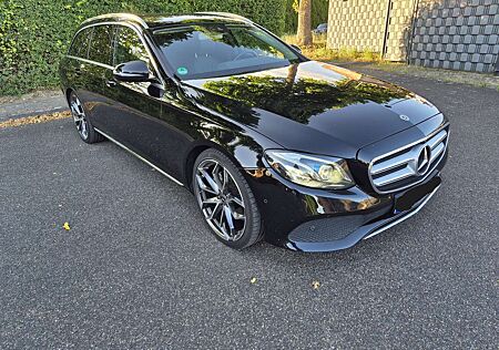 Mercedes-Benz E 200 T 9G-TRONIC Avantgarde LED/Ambiente/360°