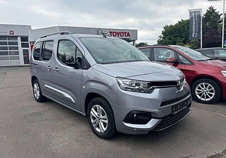 Toyota Pro Ace Proace City Verso 1.2 Turbo L1 Team Deutschland